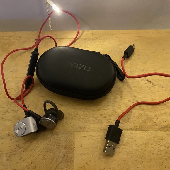 Original Meizu EP51 Wireless Bluetooth Sport Earphone - Picture 2 of 4